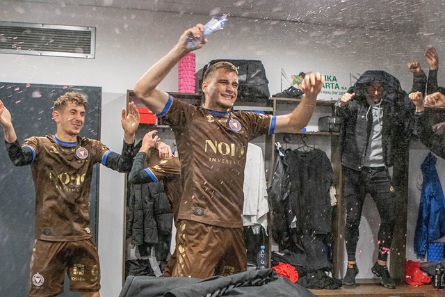 点名方硕发 点名方硕发